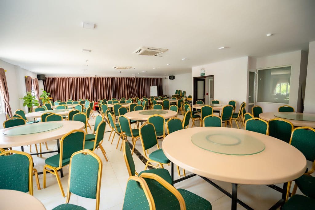 Khách sạn ở biển Hải Tiến có gì đặc biệt? Nên ở khách sạn Moonlight Hải Tiến không? 2 moonlight hai tien 2